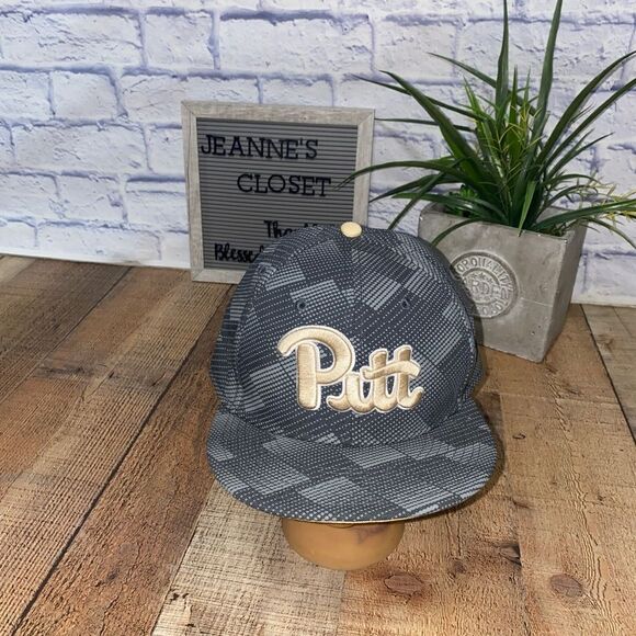 Nike True Pittsburgh PITT Panthers Snapback Cap Hat - Picture 1 of 10